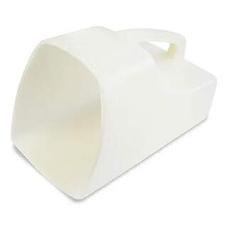 Bainbridge Enclosed Compact Feed Scoop for Scooping Seed, Grain, or Feeds