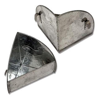 Bainbridge Galvinised Hanging Corner Feeder